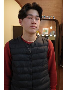 エディ(Edy) センターパートニュアンスパーマ眉毛カット韓国ヘアカルマヘア