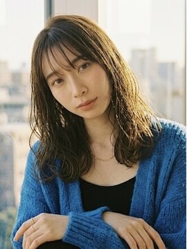 エルムバイエント(elm by emt) ルーズなゆるウェーブで大人っぽくこなれ感を。