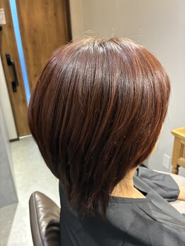 アタマメンテ。の写真/【大人女性の髪悩みを解決】気になる白髪を自然にカバーし、上品で艶やかな美しい仕上がりを叶えます◎
