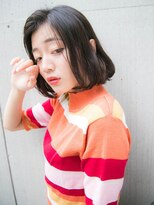 ルティア(Lutia) センターパート 大人クールなナチュラルボブ