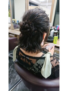 エヌエービー 池袋店(N.A.B.) ハーフアップ