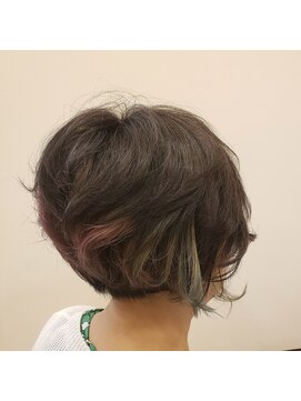 シェルフィ アピタ長久手店 グラデーションカラー