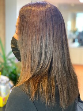 アークスヘアー アッシュべージュツヤ感UP♪ダメージレスのナチュラルストレート