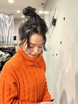 ウィーク 梅田(UiiC)&nbsp;大人可愛い ネイビージュ × ルーズ お団子 uiic umeda 中沢恵理