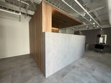 ビスカ(biska)の雰囲気（悩みを相談しやすい半個室です。）