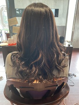 ゴッド(G.O.D) 大人可愛いヘルシーロングスタイル30代40代50代ボブ