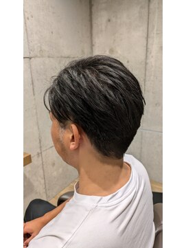 ルレ 本山(Relais) ツーブロック、刈り上げオールバックスタイル