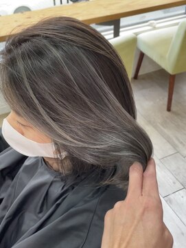 アップ(A+hair) くびれショートボブ40代50代グレイカラー白髪染め白髪ぼかし