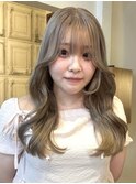 ハイトーン ブリーチ レイヤーカット ホワイトベージュ 10代20代
