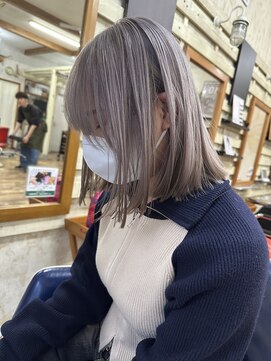 ラウラアンドロー(LAURA&RO) ダブルカラー/ケアブリーチ/インナーカラー/ベージュ【塚口】