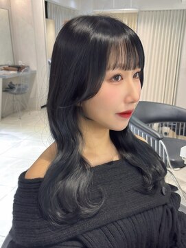 ユーフォリア 池袋東口駅前店(Euphoria) ブルーブラック/暗髪カラー/顔まわりカット/池袋