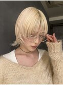 抜きっぱなしブロンド/ウルフカット/ハイトーン