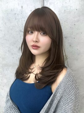 ビューブルー 亀戸錦糸町(VIEW BLUE) 小顔に見せるレイヤーカット/白髪ぼかしハイライト/髪質改善