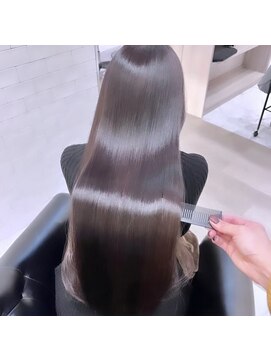 ベルダ 高槻(BELDAD) 髪質改善トリートメント縮毛矯正ハイライト白髪ぼかし高槻茨木