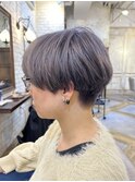 〈キシタクヘアー〉刈り上げショート×ラベンダーグレー