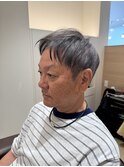 大人の白髪ぼかしショートスタイル
