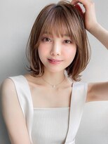 アグノス 青山(Agnos) 外ハネボブエアリーカールナチュラルカールレイヤーカット