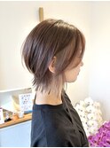 馴染みベージュのイヤリングカラー