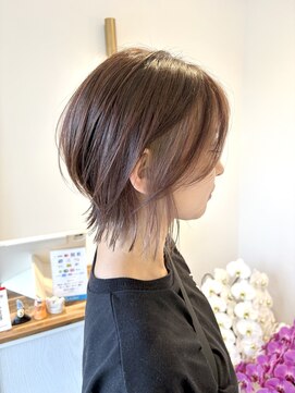 リーベル(LieBell) 馴染みベージュのイヤリングカラー
