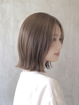 ジールサロン 学園の森店(ZEALSALON) 透明感ベージュカラー オリーブベージュ 切りっぱなしボブ