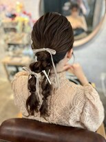 ヘアセット シャンプーアンドスパ専門店 ウルー(Uruu)&nbsp;【ツイン編みおろし】天神/天神駅/ヘアセット/早朝/ライブ