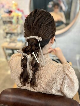 ヘアセット シャンプーアンドスパ専門店 ウルー(Uruu) 【ツイン編みおろし】天神/天神駅/ヘアセット/早朝/ライブ