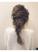 編みおろしヘアアレンジ