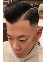 アクセプトザワールドバーバー(Accept the world barber) ポンパドール×スキンフェード