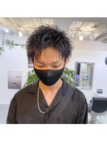 ヘアーズロイ(hair's Roi) アップバングショート