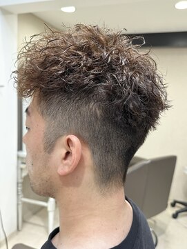 ガレリアエレガンテ 各務原店(GALLARIA Elegante) メンズ刈り上げショートツイストパーマ/20代30代40代/各務原