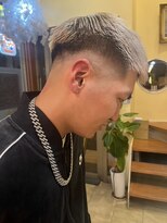 ブルーモスク トウキョウ(TOKYO)&nbsp;ハイトーンフェードカット