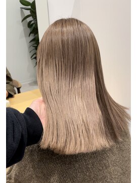 ヴァーディ オモテサンドウ(Vardy omotesando) ブラウンカラー・ハイトーングレージュ・ダブルカラー・アッシュ