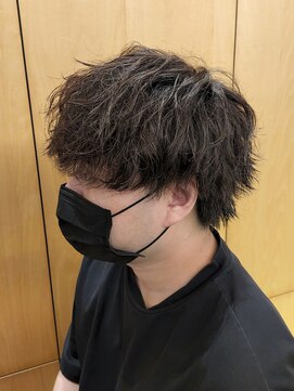 ニアウ 伊勢崎連取店(Niau) マッシュウルフ縦落ちツイストスパイラルパーマ波巻き