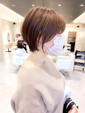 シシ 大宮(She 2.) 大人丸みショートボブ/マッシュショート/前髪/ベージュカラー