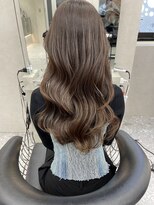 ロンド マーレ 天神大名店(Lond mare)&nbsp;レイヤーカット　韓国ヘアカット　グレージュ　オリーブベージュ