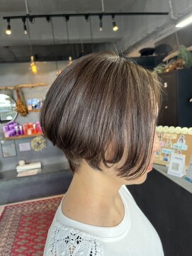 リンダイーロ(Linda Hiro) 【札幌円山】前下がりショート/ショートカット/ショートヘア