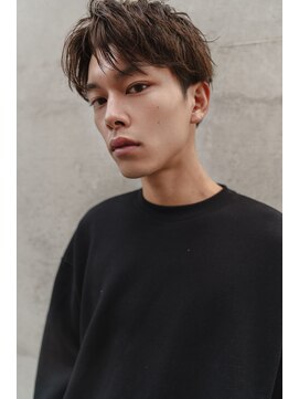 ミラバイグリーン(Mira by green) フェザーショート/ニュアンスパーマ/メンズパーマ/メンズカット