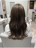 ブラウンベースからワンカラーでオリーブベージュ