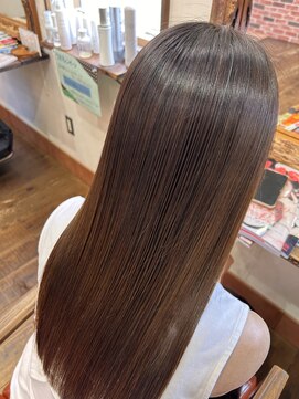 ル コワン ククー(Le coin coucou) 酸性ストレート