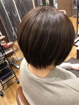 艶髪ショートボブ