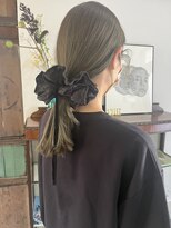 ヘアーアイストゥーレ(HAIR ICI TRE)&nbsp;オリーブベージュ　ブリーチなし　ロング　髪質改善　担当阿知波