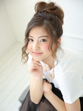 エルメ なんばマルイ(HELME) トップノット★姫カット★アレンジ