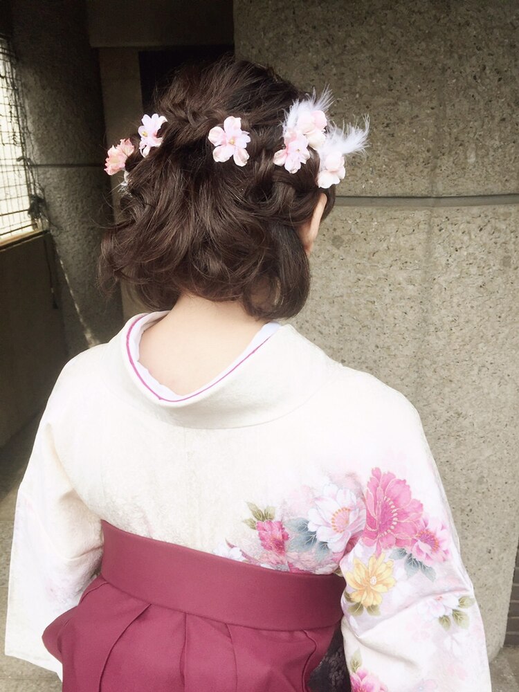 ヘッドドレス ボブ卒業 袴 ショート ヘア 髪 飾り カチューシャ 卒業 式 髪型 ボブ 卒業式 着物 カチューシャ ボブ ボブ ショートボブの卒業式袴髪飾りE ヘッドドレス 水引き赤・組紐ゴールド 成人式前撮り振袖 卒園式 二分の一成人式 ヘッドドレス アクセサリー soie for