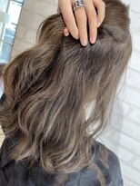 リレイス 四日市(RELACE)&nbsp;Ｗカラー