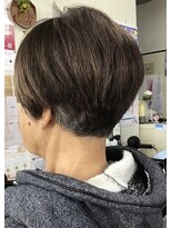 中原 美容室 &nbsp;丸味ショート＋グレイカラーで長持ちツヤありヘア
