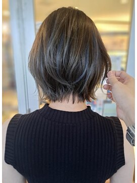 マリーインターナショナル 浦添店(MARIE INTERNATIONAL) くびれショートボブハイライトグラデーショングレージュ
