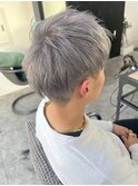 【シルバーグレー】