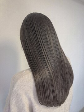 ニード(need) シルバーグレージュ