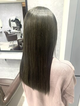 グラッジ 池袋(GLADGE) ミルクティーカラー　ブリーチ　ケアブリーチ　ダブルカラー