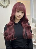 今季大人気レッドカラー、韓国アイドル風